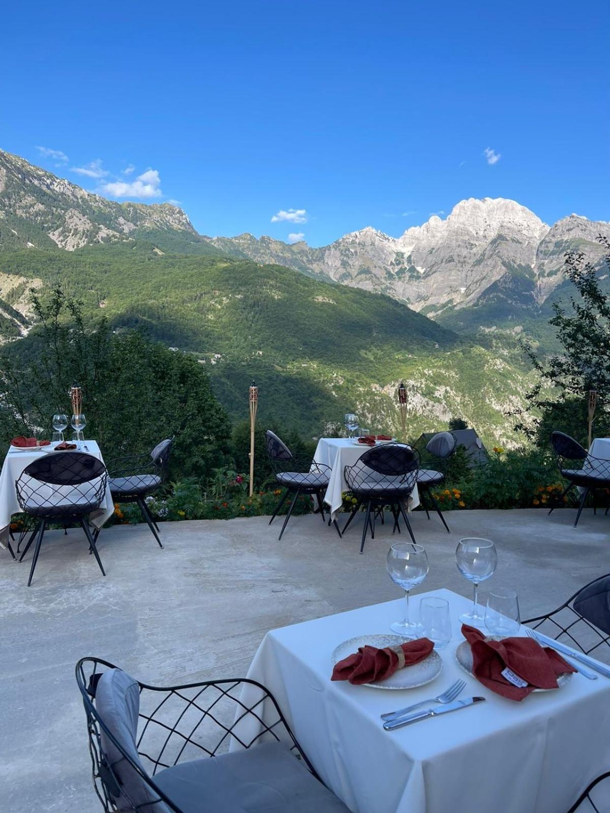 Vidis Chalet Boutique Hotel Тети Экстерьер фото