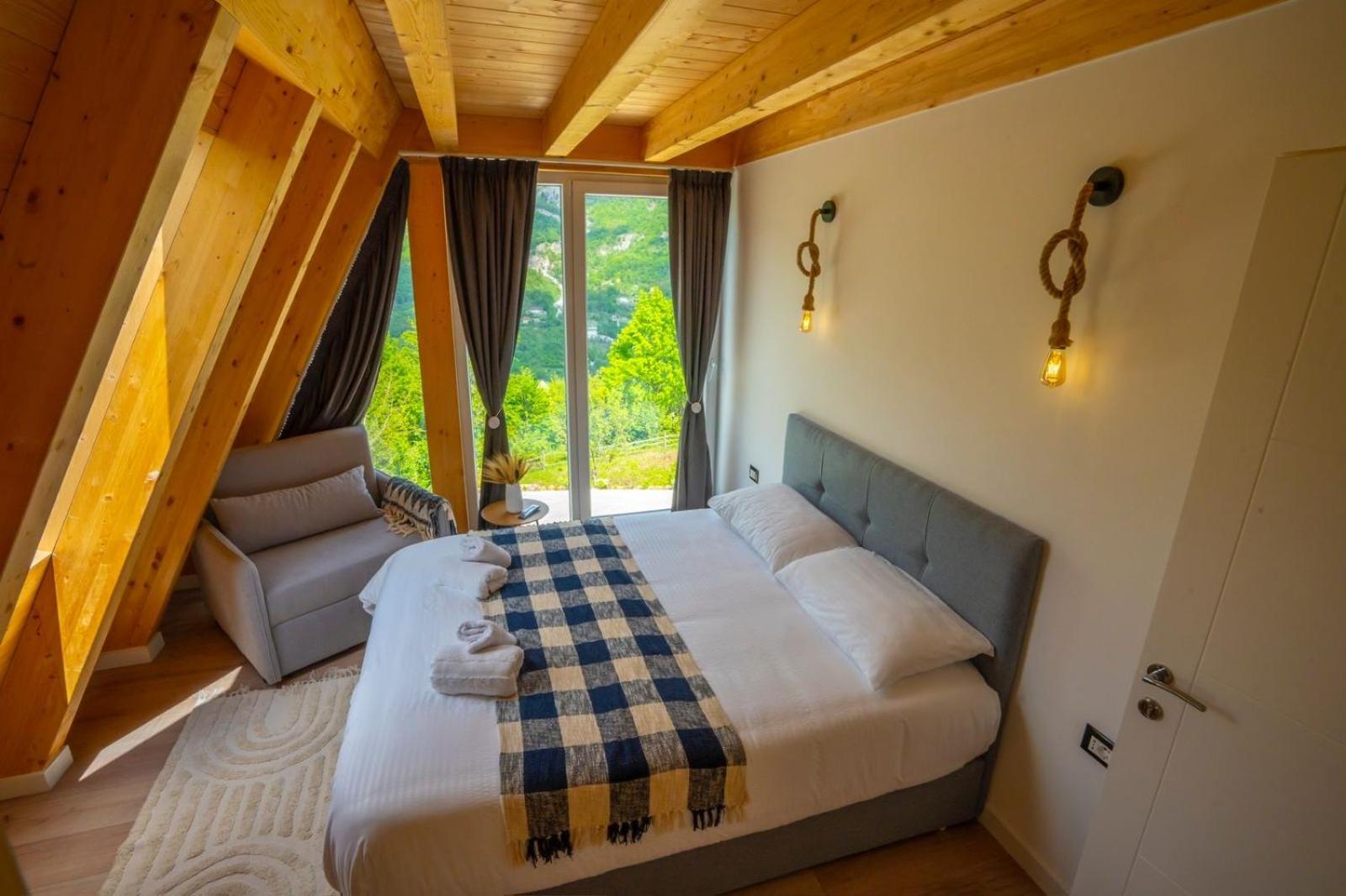 Vidis Chalet Boutique Hotel Тети Экстерьер фото