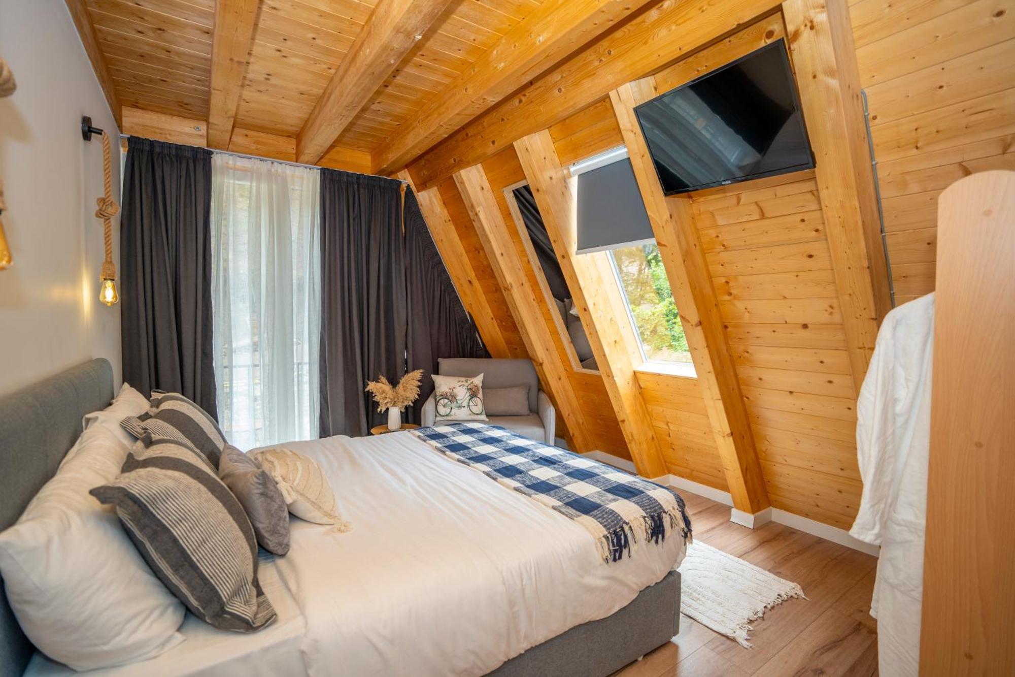 Vidis Chalet Boutique Hotel Тети Экстерьер фото