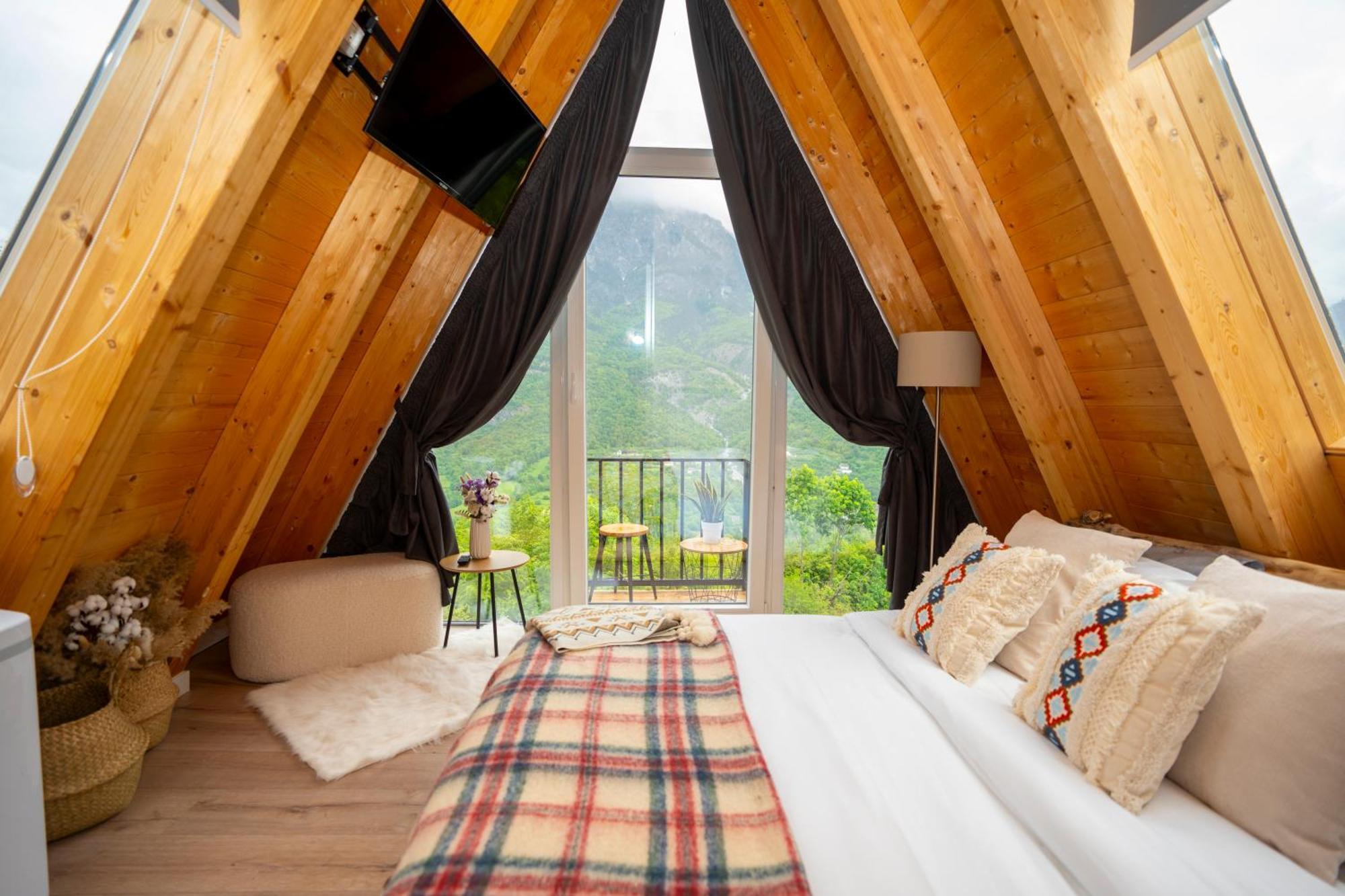 Vidis Chalet Boutique Hotel Тети Экстерьер фото