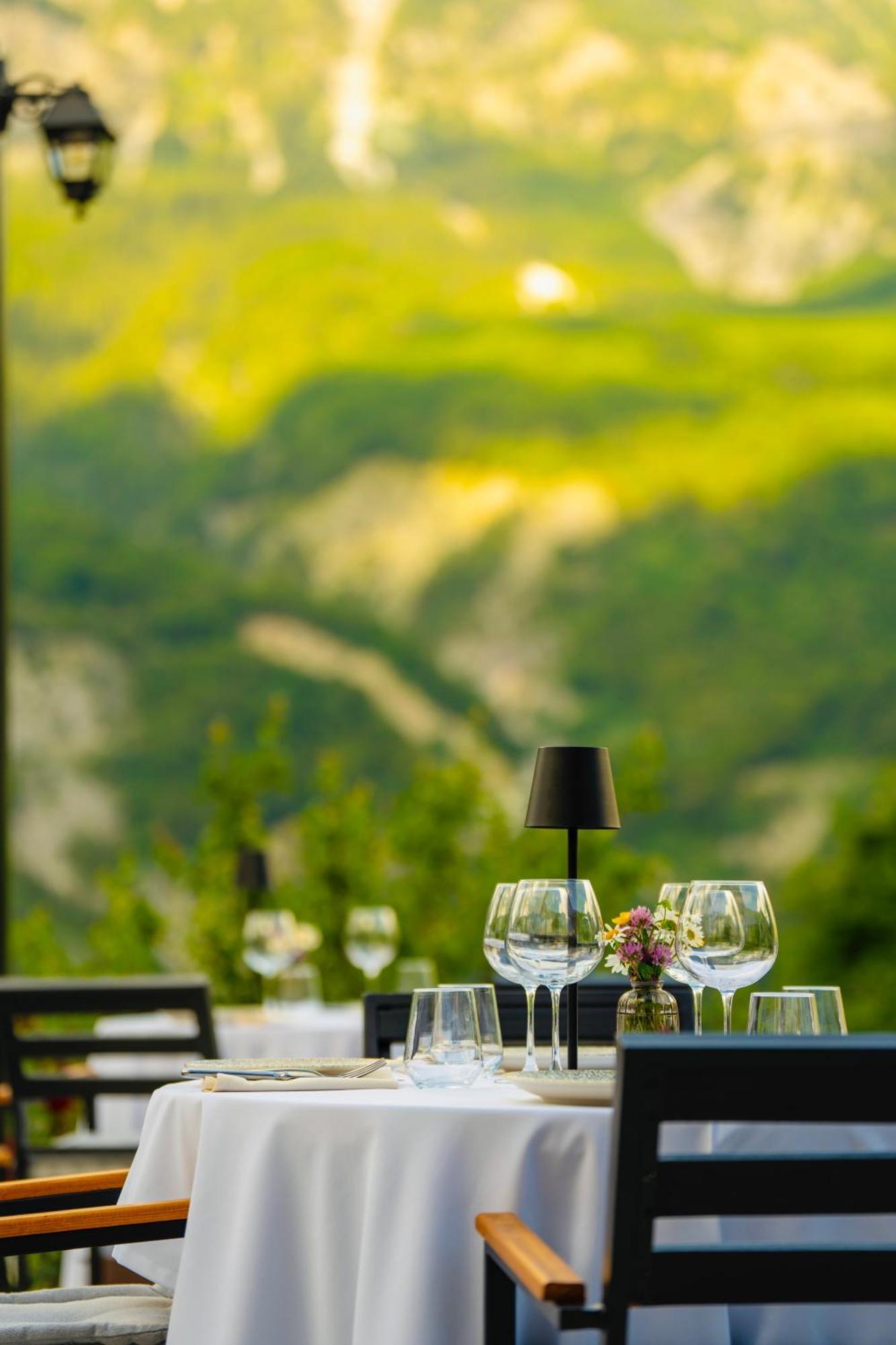 Vidis Chalet Boutique Hotel Тети Экстерьер фото