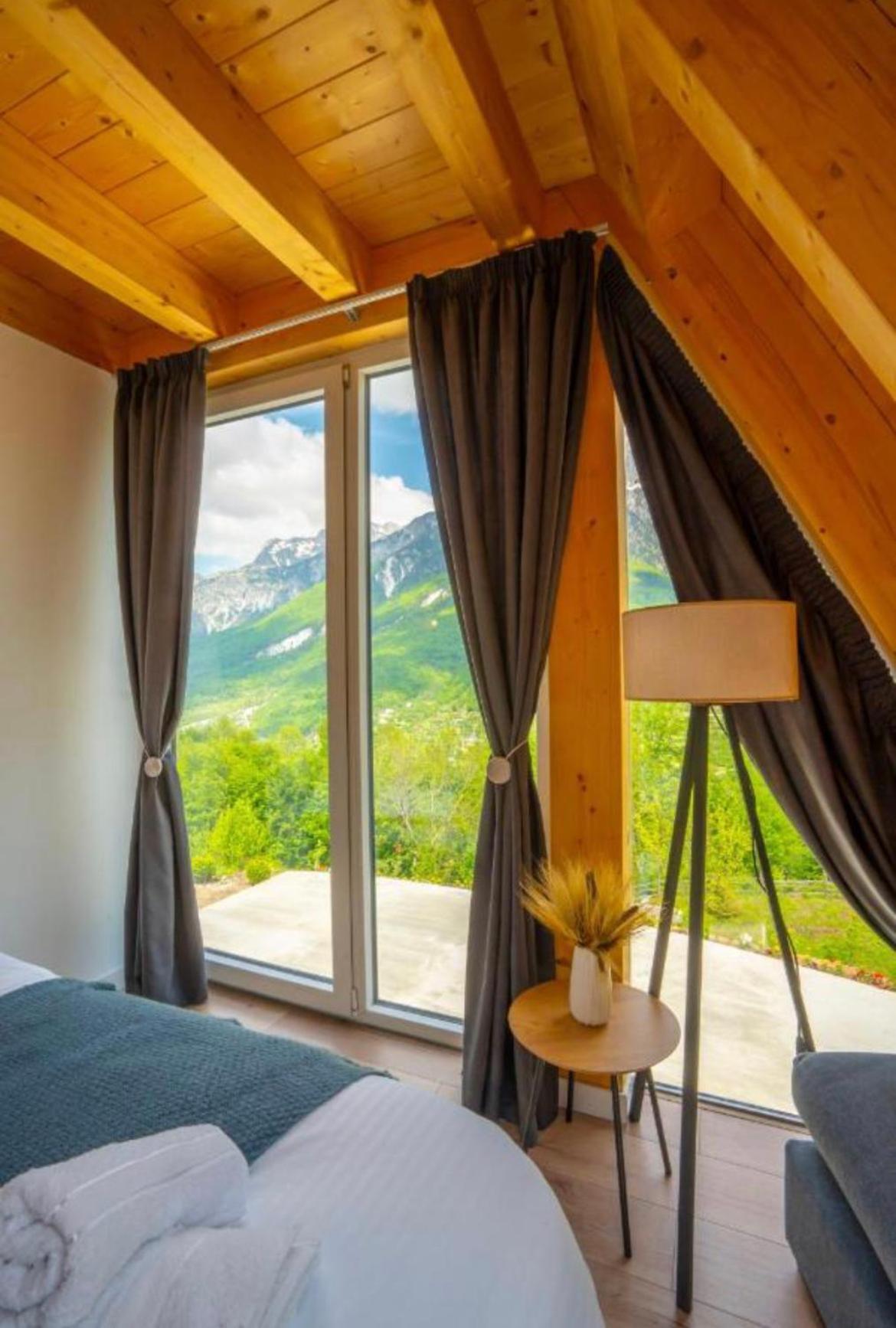 Vidis Chalet Boutique Hotel Тети Экстерьер фото