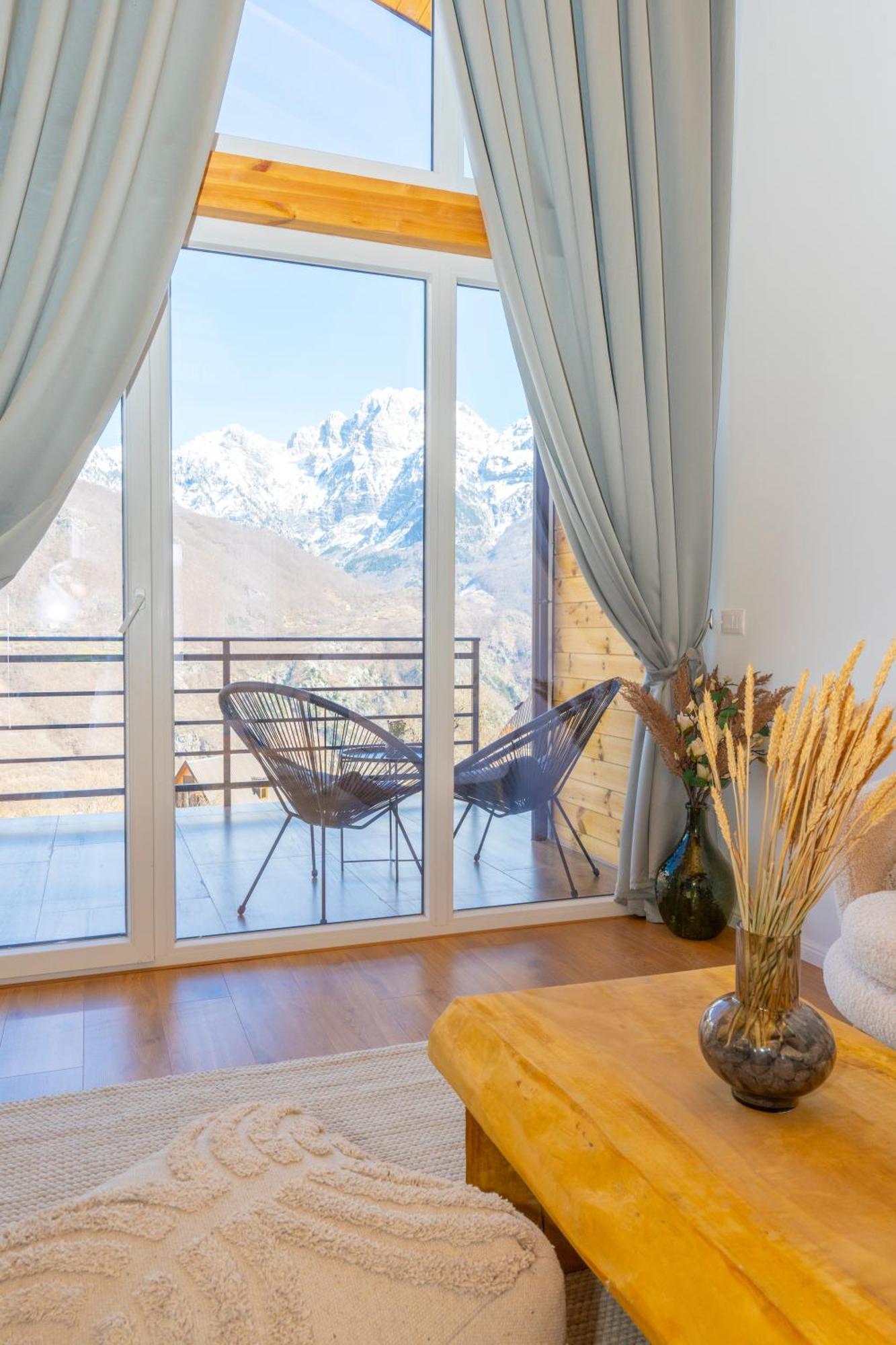 Vidis Chalet Boutique Hotel Тети Экстерьер фото