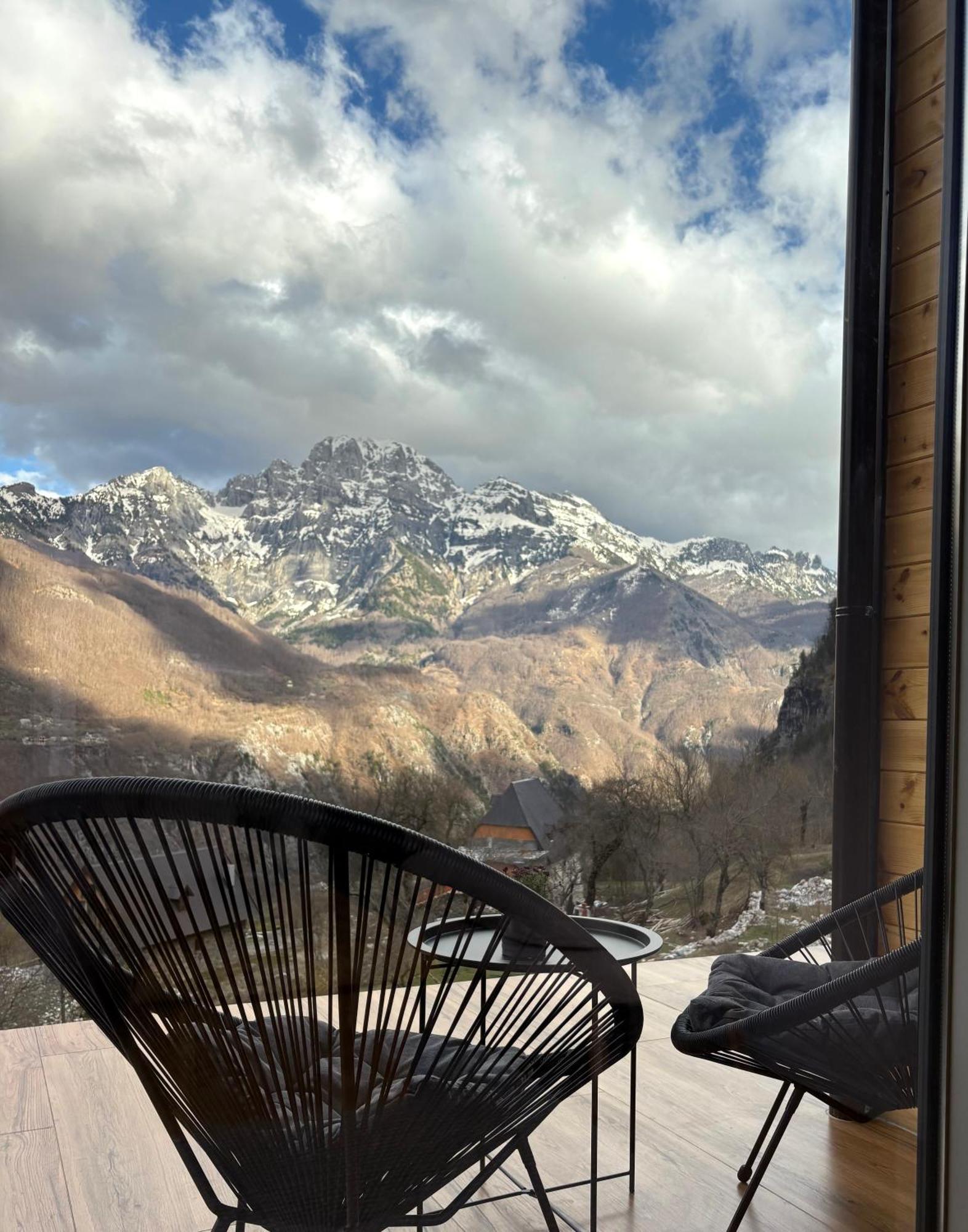 Vidis Chalet Boutique Hotel Тети Экстерьер фото